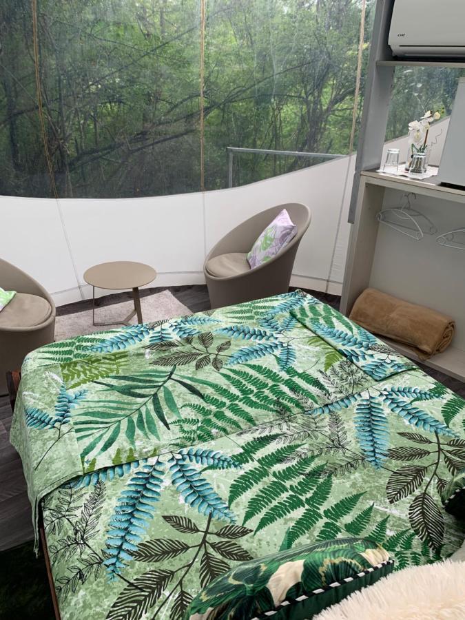 Maisons Bulles Deluxe Hotell Bouillante Exteriör bild