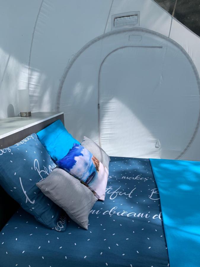 Maisons Bulles Deluxe Hotell Bouillante Exteriör bild